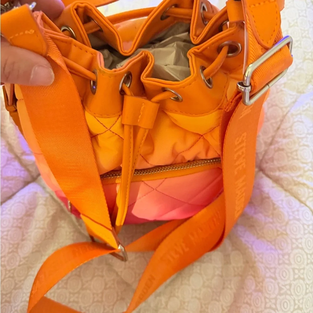 Steve Madden stylish quilted